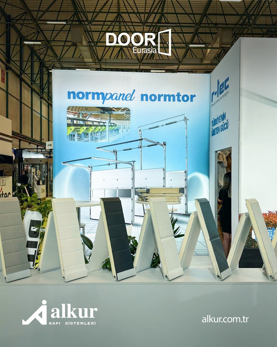 Eurasia Door Fair 2025 — NORMPANEL ve NORMTOR numune duvarı.