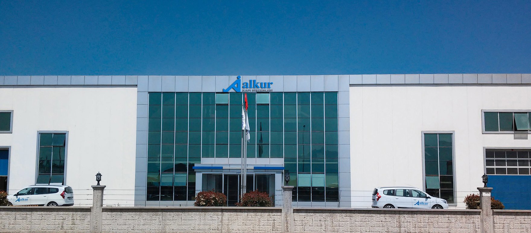 Alkur Kapı Sistemleri üretim tesisi