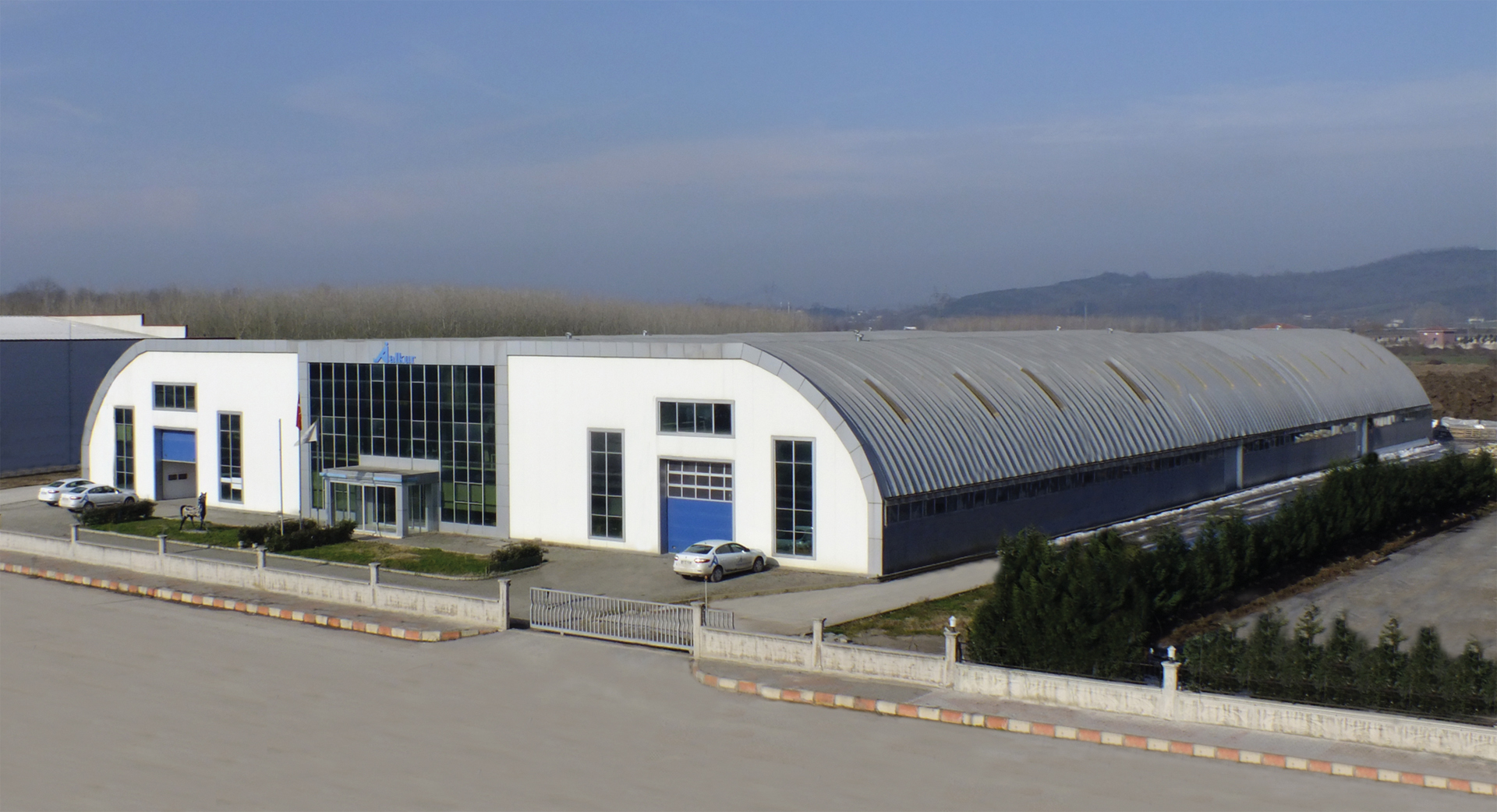 Alkur Kapı Sistemleri üretim tesisi
